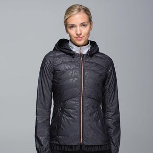 Lululemon Spring Fling Puffy Windbreaker
Animal Swirl Embossed Black, Size 10